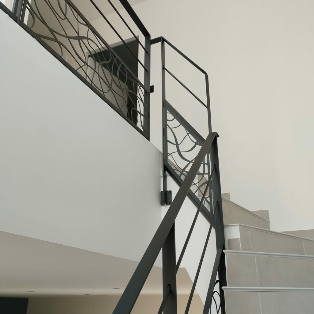 creadesign-canet-66-escalier-bois-beton-metal-verre-garde-corps-rambarde-contemporain-portail-pergola